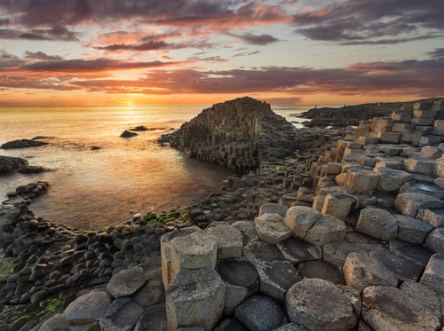 Giant's Causeway is another of the most beautiful places in Ireland, very close to Irish countryside.
